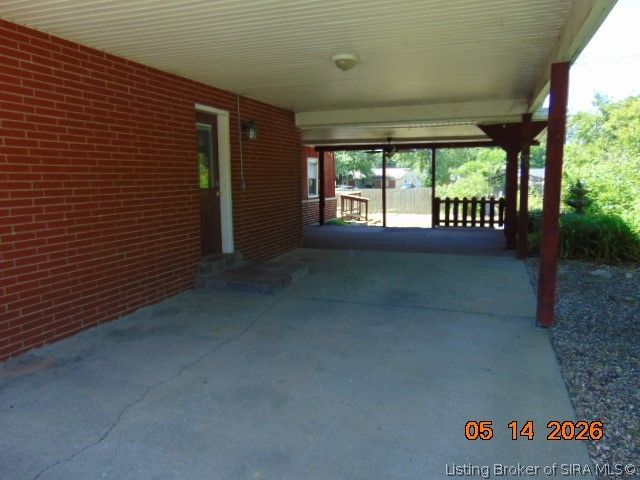 835 W Larkspur Drive, Jeffersonville, IN 47130