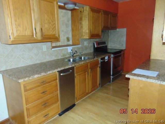 835 W Larkspur Drive, Jeffersonville, IN 47130