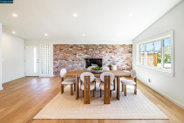 105 Hillcroft, Walnut Creek, CA 94597