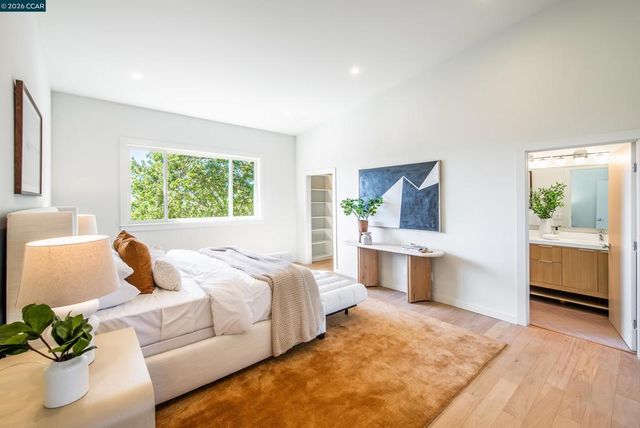 105 Hillcroft, Walnut Creek, CA 94597