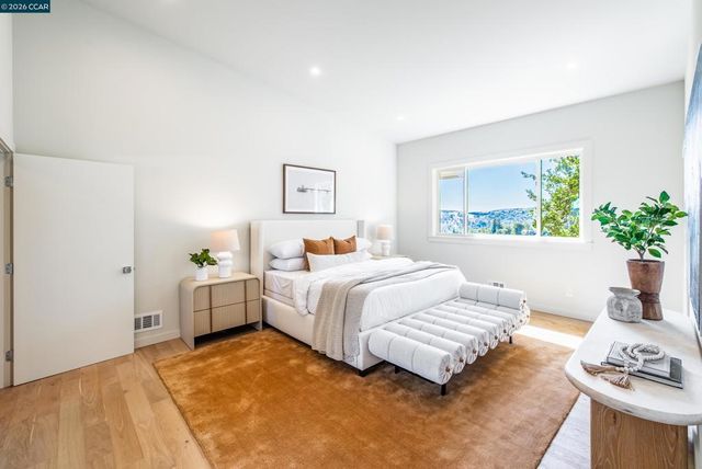 105 Hillcroft, Walnut Creek, CA 94597