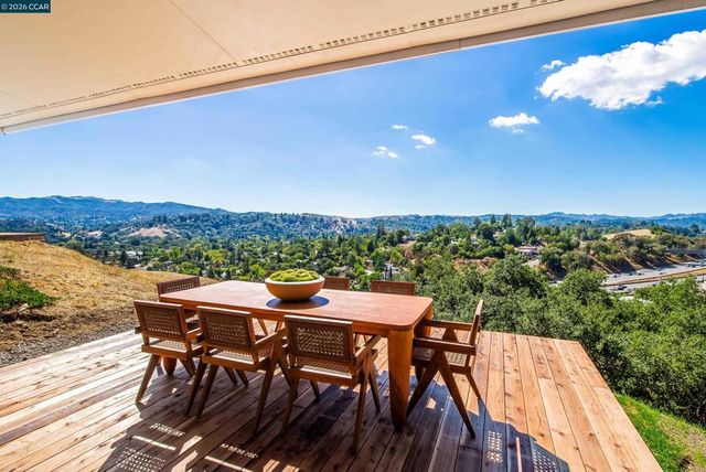 105 Hillcroft, Walnut Creek, CA 94597