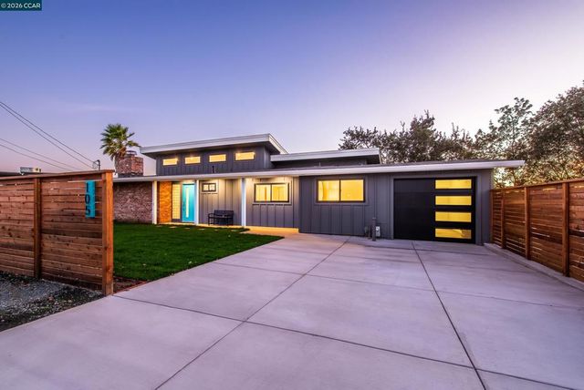 105 Hillcroft, Walnut Creek, CA 94597