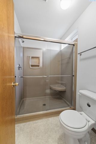 4600 Kendall Way, West Richland, WA 99353