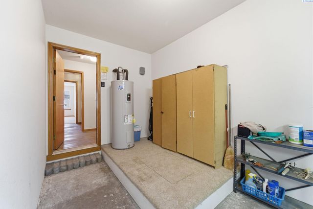 4600 Kendall Way, West Richland, WA 99353