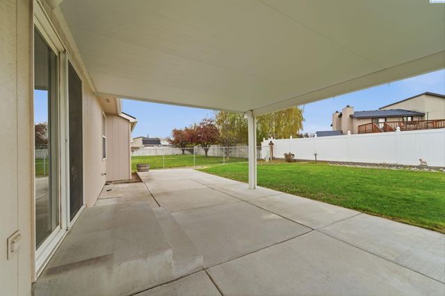 4600 Kendall Way, West Richland, WA 99353