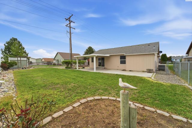 4600 Kendall Way, West Richland, WA 99353