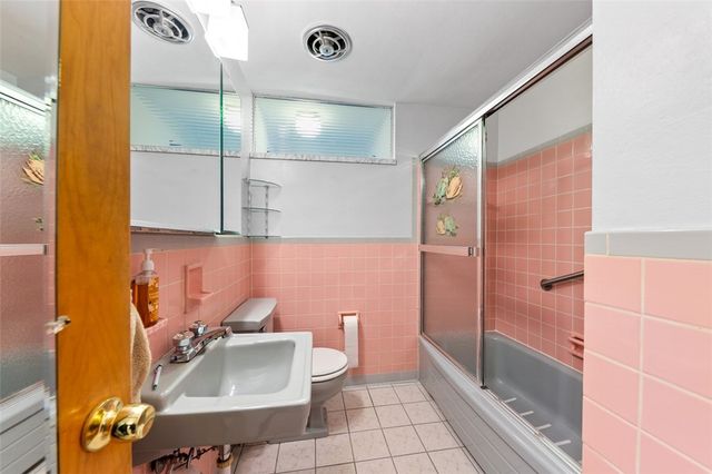 4813 Sandy Dr, Monroeville, PA 15146