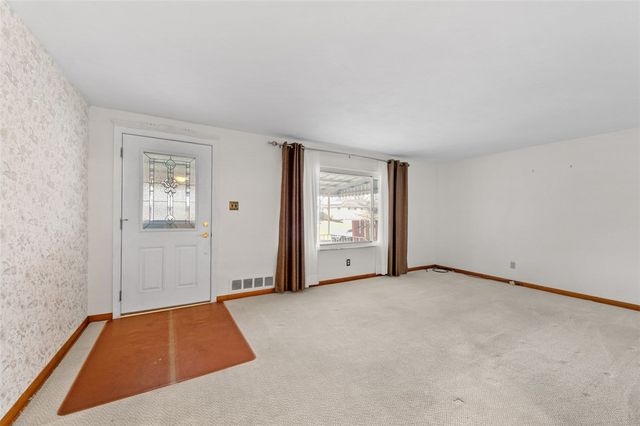 4813 Sandy Dr, Monroeville, PA 15146