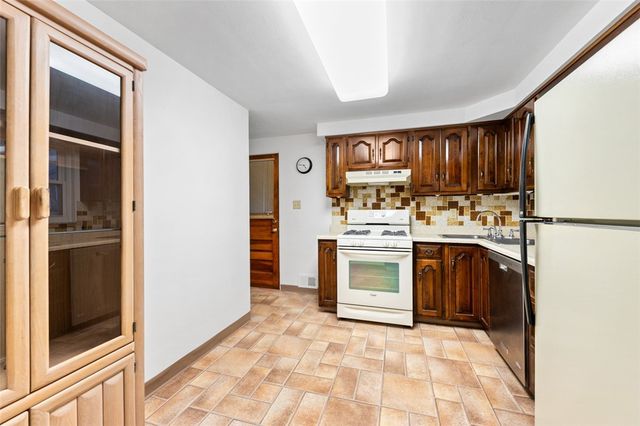 4813 Sandy Dr, Monroeville, PA 15146