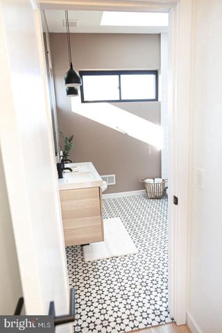 2539 COLLINS ST, Philadelphia, PA 19125