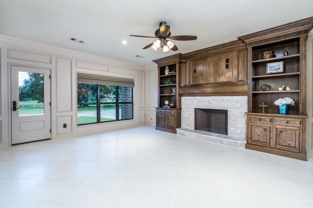 5310 Frensham Circle, Houston, TX 77041