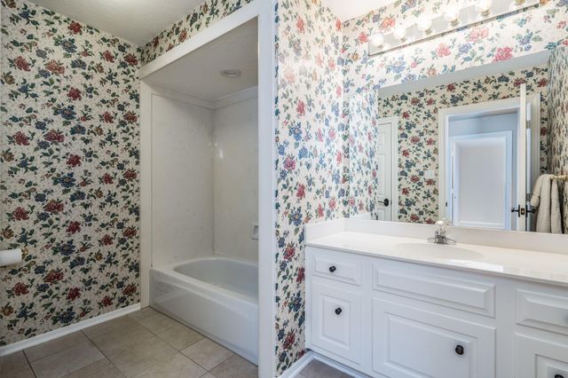 5310 Frensham Circle, Houston, TX 77041