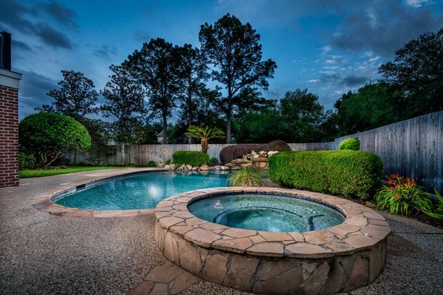 5310 Frensham Circle, Houston, TX 77041