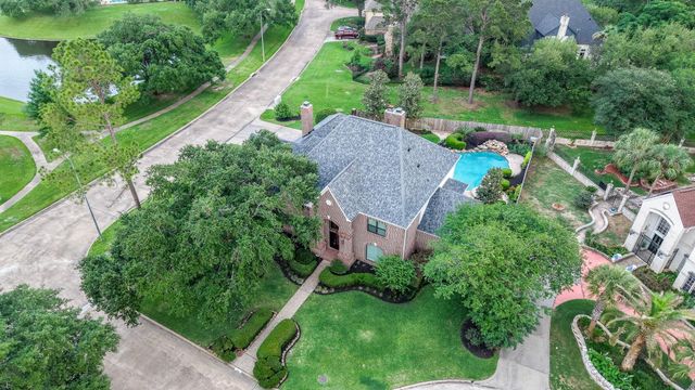 5310 Frensham Circle, Houston, TX 77041
