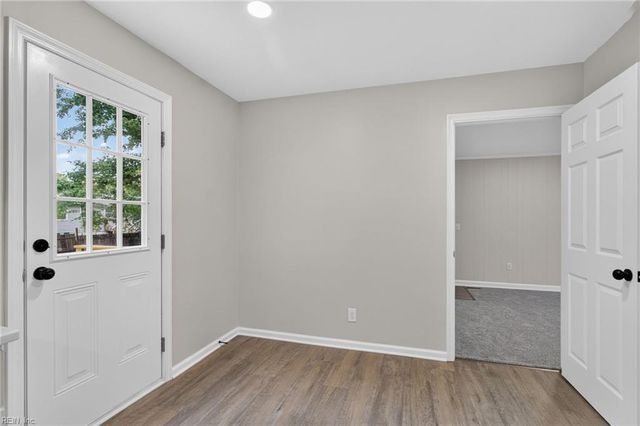 228 Colony RD, Newport News, VA 23602