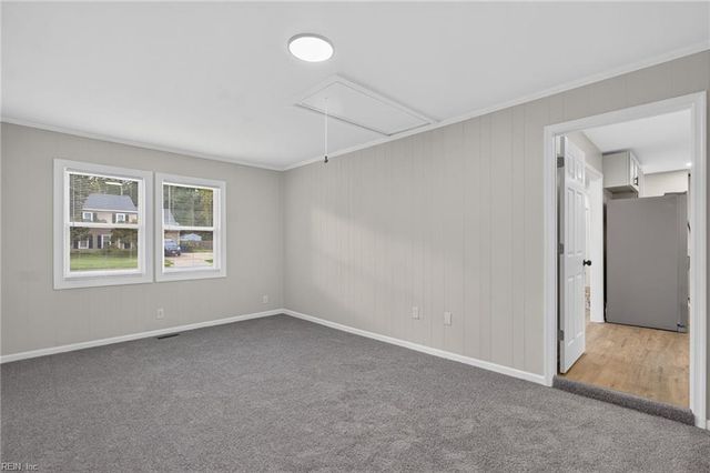 228 Colony RD, Newport News, VA 23602