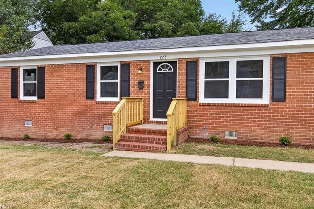 228 Colony RD, Newport News, VA 23602