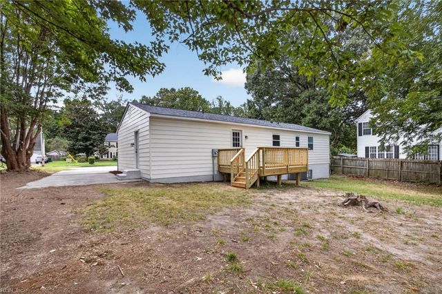 228 Colony RD, Newport News, VA 23602