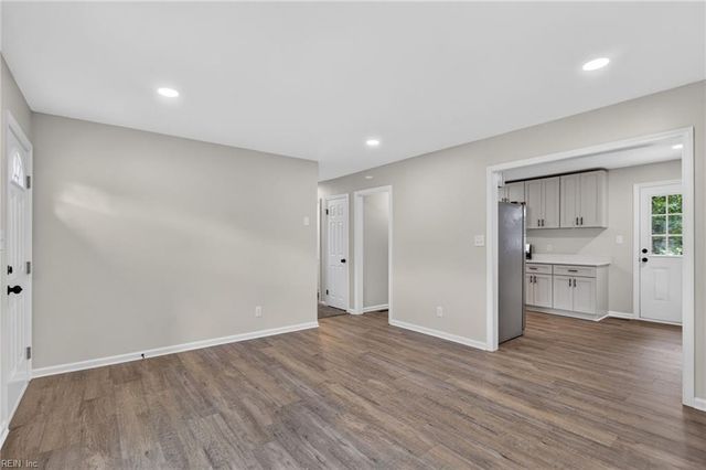 228 Colony RD, Newport News, VA 23602