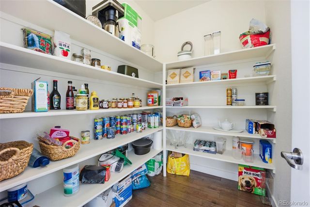 8255 S Vandriver Way, Aurora, CO 80016