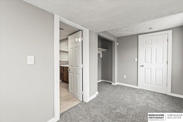 4156 N 61st Street, Omaha, NE 68104