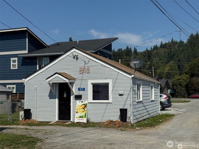 811 & 813 E Fairhaven Avenue, Burlington, WA 98233