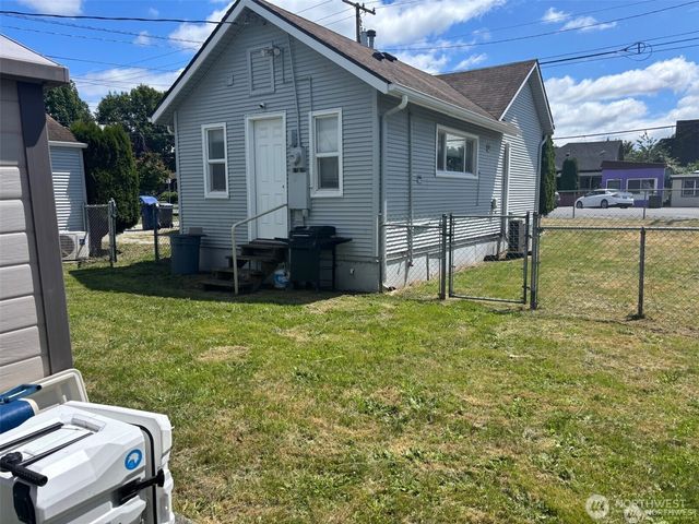 811 & 813 E Fairhaven Avenue, Burlington, WA 98233