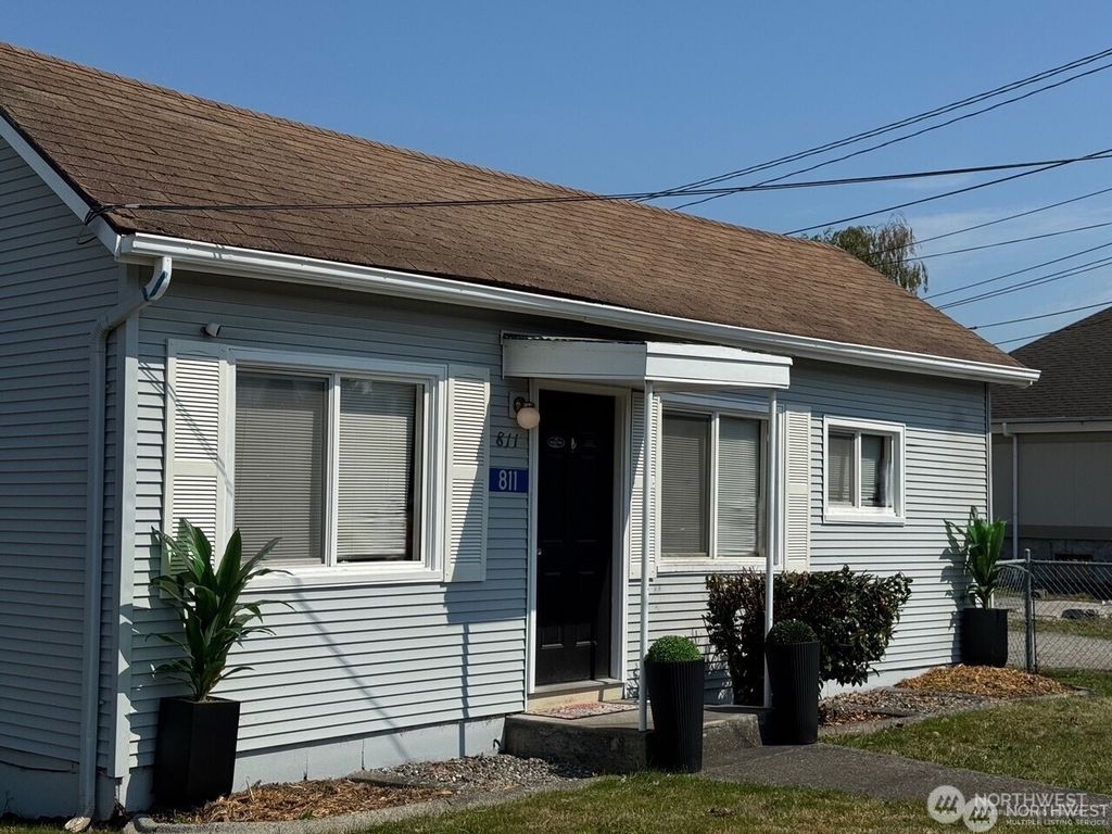 811 & 813 E Fairhaven Avenue, Burlington, WA 98233