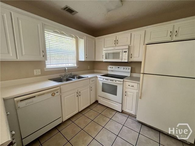 124 Aubrey Trail, Richmond Hill, GA 31324