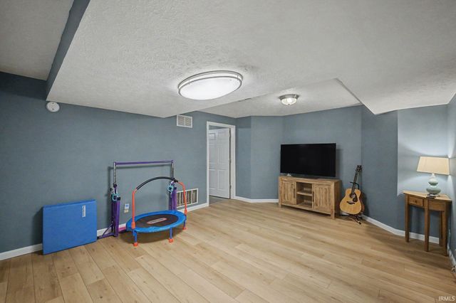 2886 Bentbrook Lane, West Lafayette, IN 47906