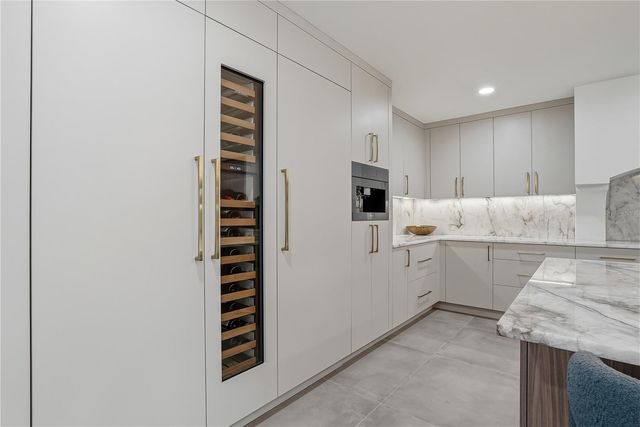 3896 42ND AVENUE S, St Petersburg, FL 33711