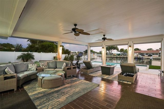 3896 42ND AVENUE S, St Petersburg, FL 33711