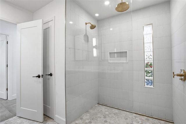 3896 42ND AVENUE S, St Petersburg, FL 33711