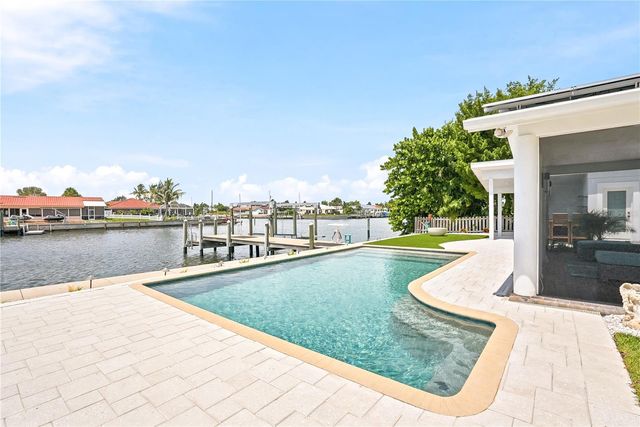 3896 42ND AVENUE S, St Petersburg, FL 33711