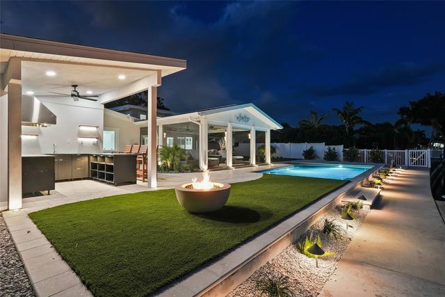 3896 42ND AVENUE S, St Petersburg, FL 33711
