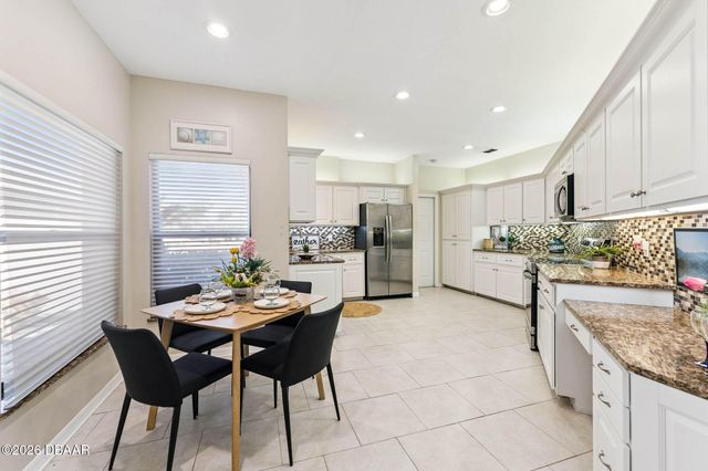 1995 Royal St George Court, Port Orange, FL 32128