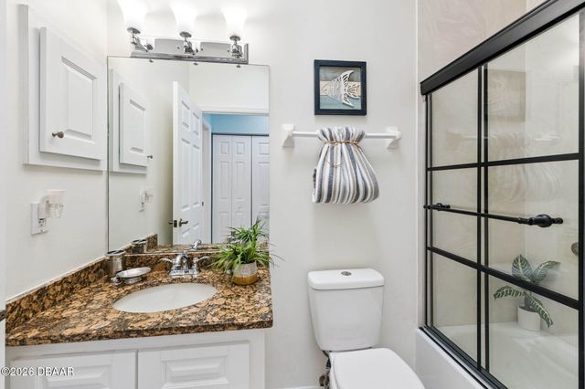 1995 Royal St George Court, Port Orange, FL 32128