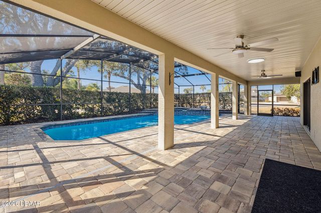 1995 Royal St George Court, Port Orange, FL 32128