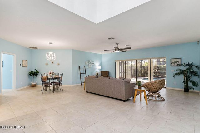 1995 Royal St George Court, Port Orange, FL 32128