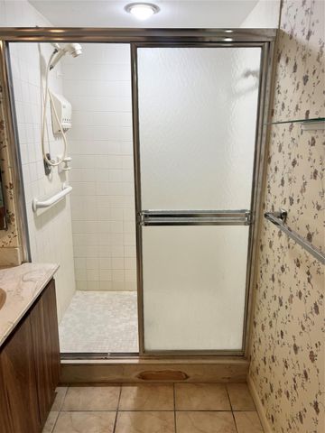 9101 SW 19th Pl B, Davie, FL 33324