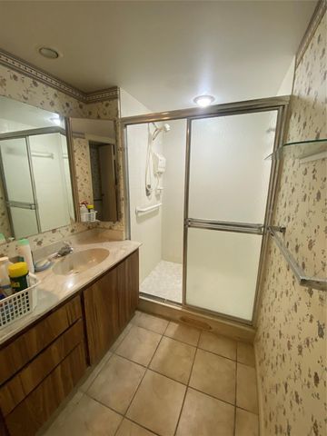 9101 SW 19th Pl B, Davie, FL 33324