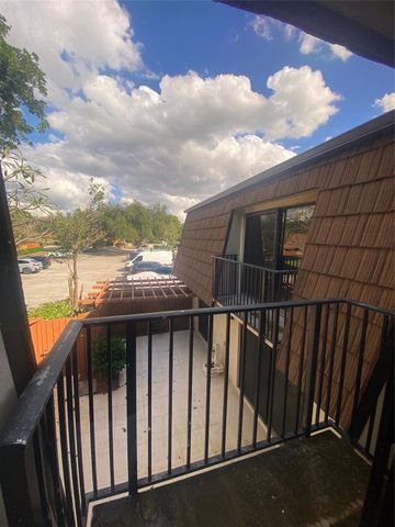 9101 SW 19th Pl B, Davie, FL 33324