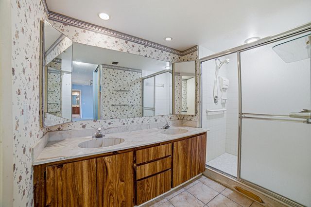 9101 SW 19th Place B, Davie, FL 33324