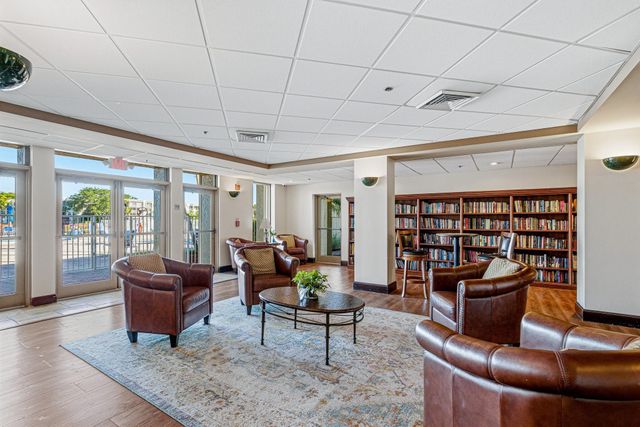 9101 SW 19th Place B, Davie, FL 33324