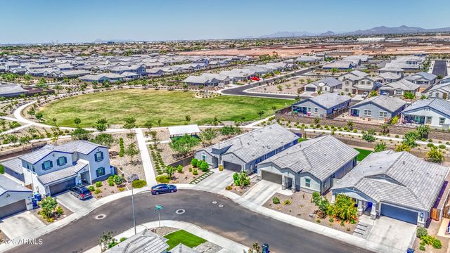 2968 W SHANLEY Avenue, Apache Junction, AZ 85120