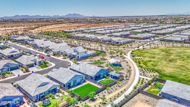 2968 W SHANLEY Avenue, Apache Junction, AZ 85120