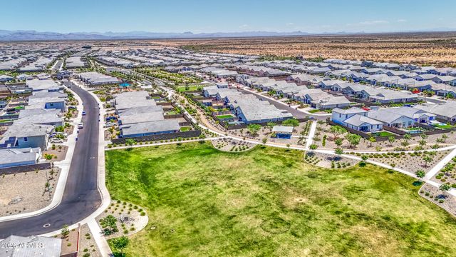 2968 W SHANLEY Avenue, Apache Junction, AZ 85120
