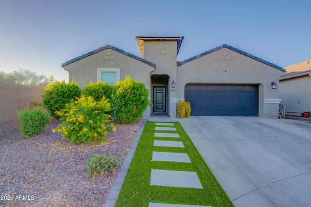 2968 W SHANLEY Avenue, Apache Junction, AZ 85120