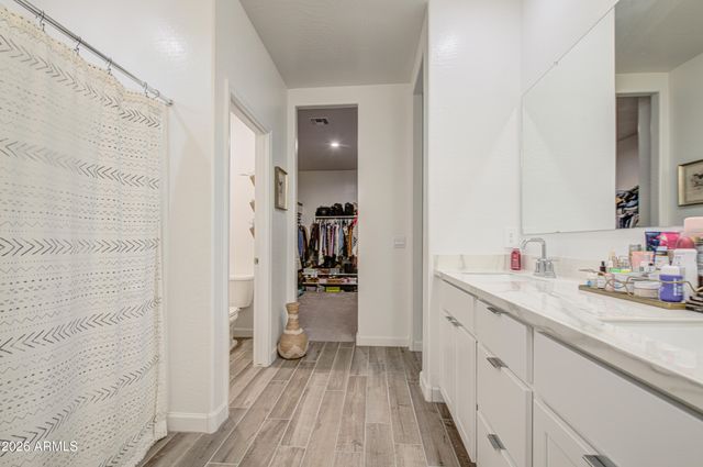 2968 W SHANLEY Avenue, Apache Junction, AZ 85120